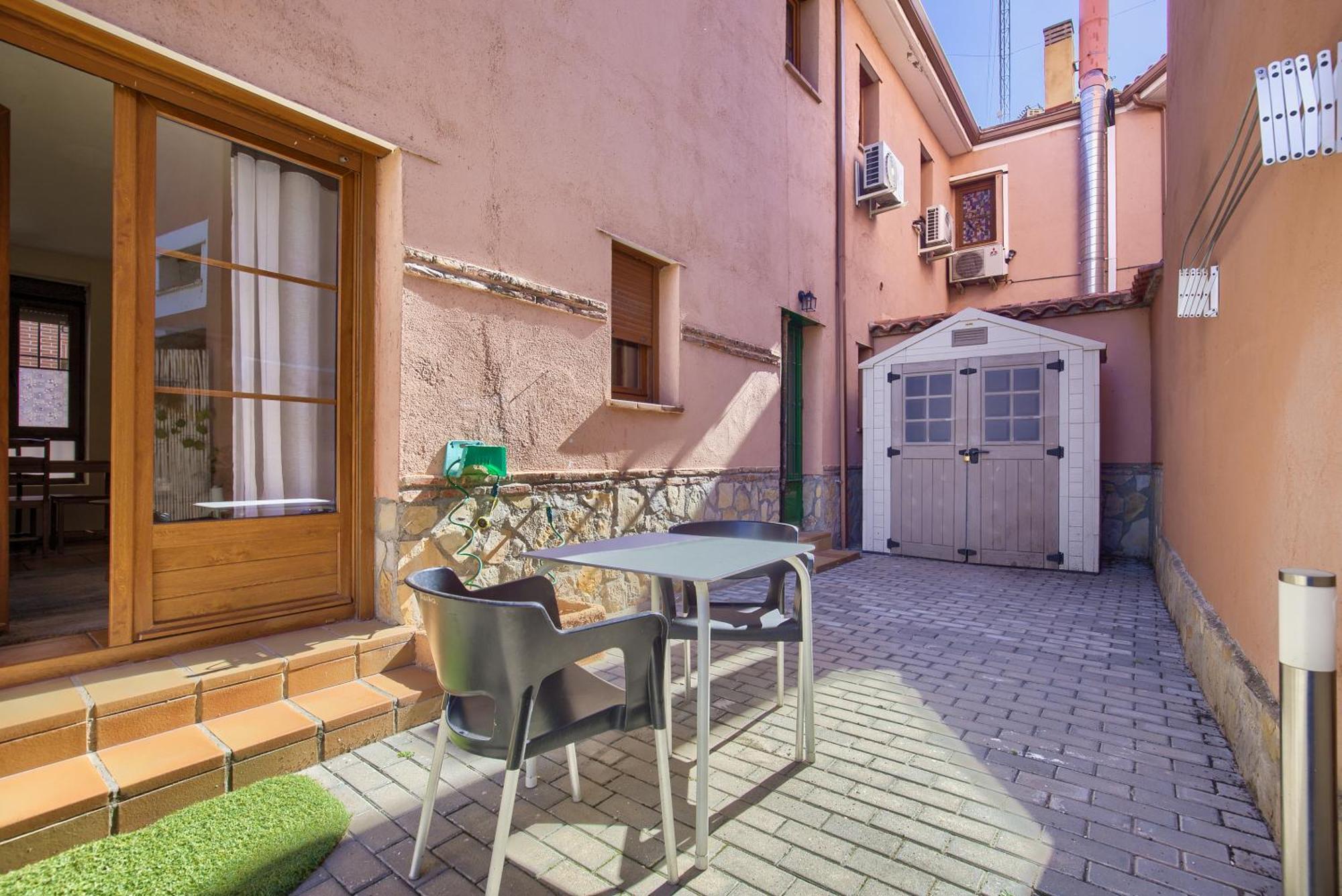 Casona 44 - Apartamento Para 2 Con Wifi, Ac Y Patio Exterior 阿尔卡拉德荷那利斯 外观 照片