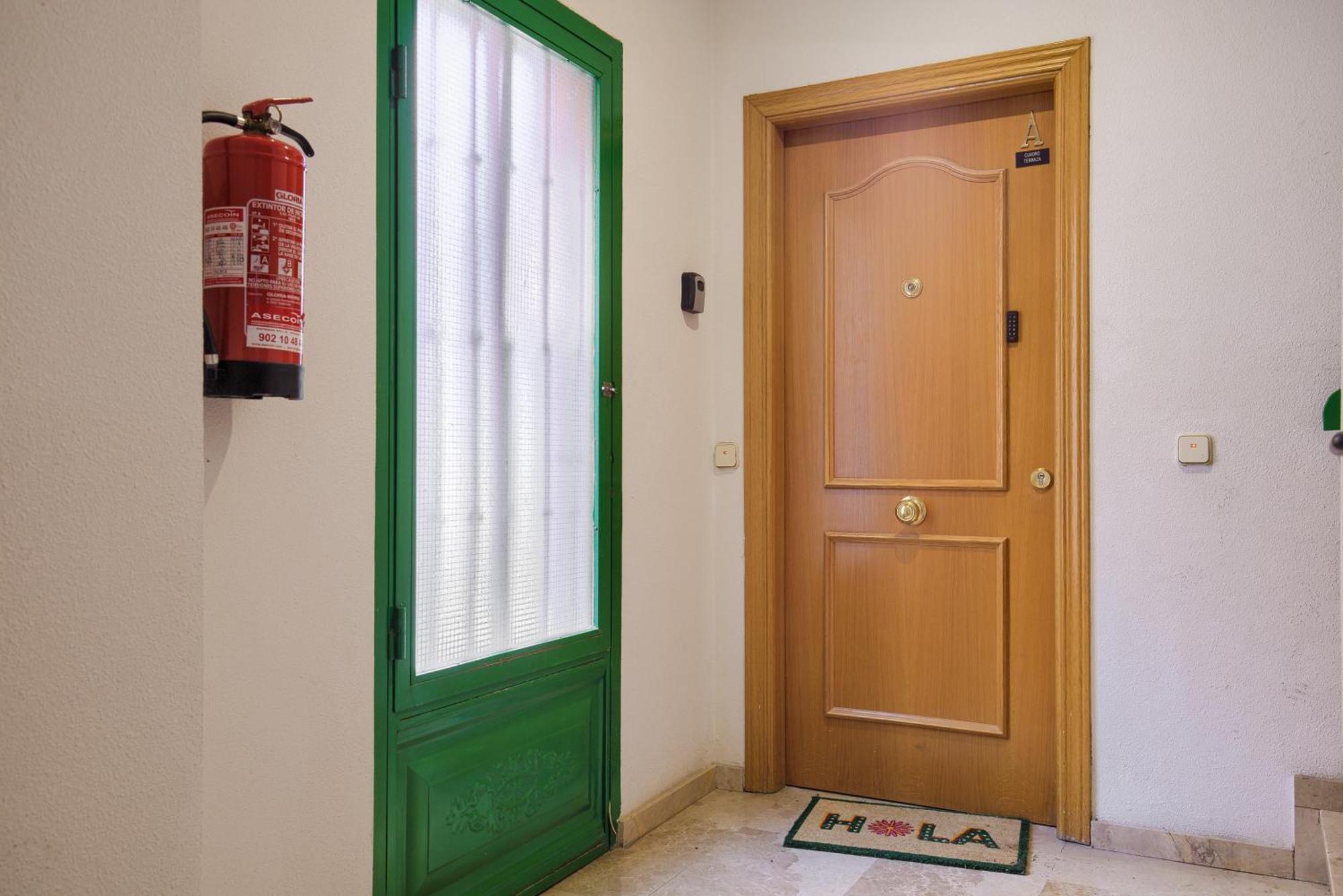 Casona 44 - Apartamento Para 2 Con Wifi, Ac Y Patio Exterior 阿尔卡拉德荷那利斯 外观 照片